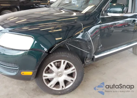 2005 Volkswagen Touareg V8 z USA, uszkodzony, nr VIN WVGMM77L65D008503